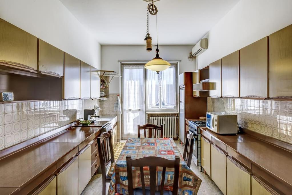Apartamento Attico Storico Turín Exterior foto